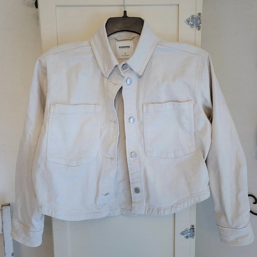 Women jean jacket